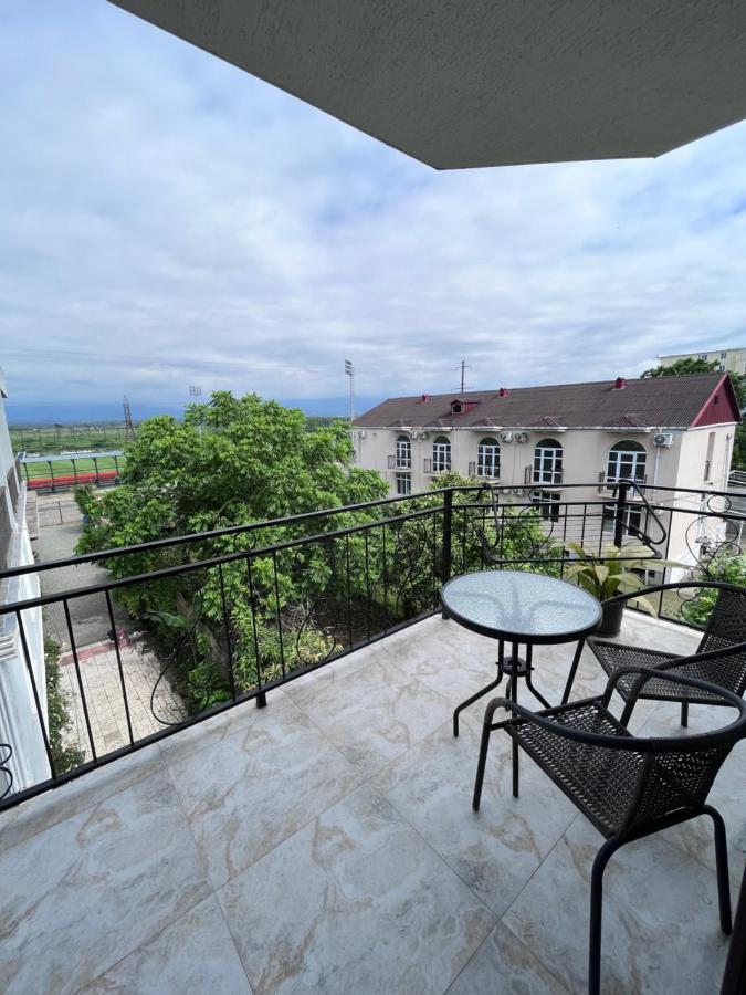 Guest House Madonna Кобулети Екстериор снимка