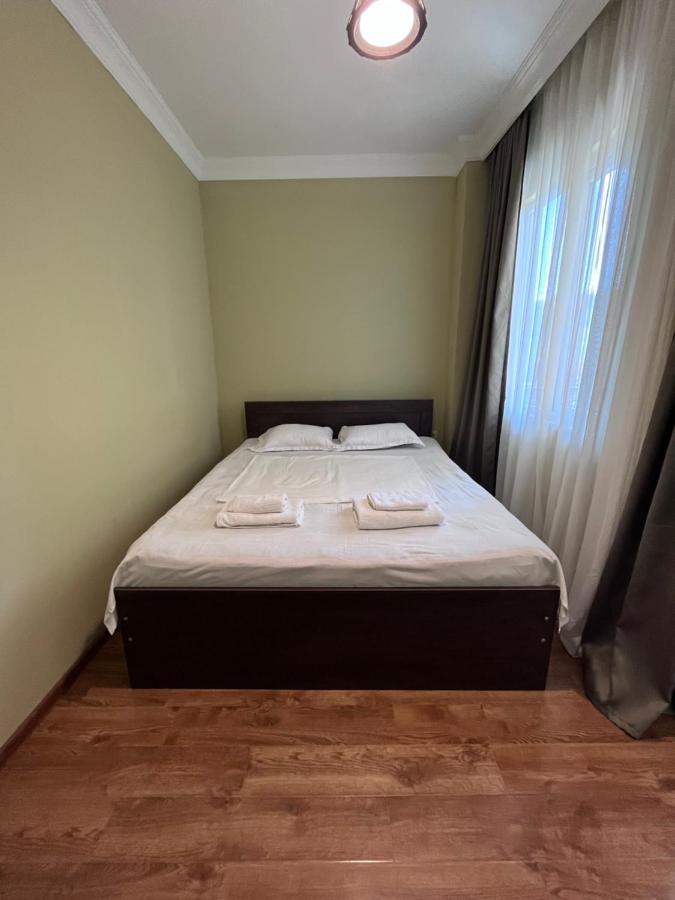 Guest House Madonna Кобулети Екстериор снимка